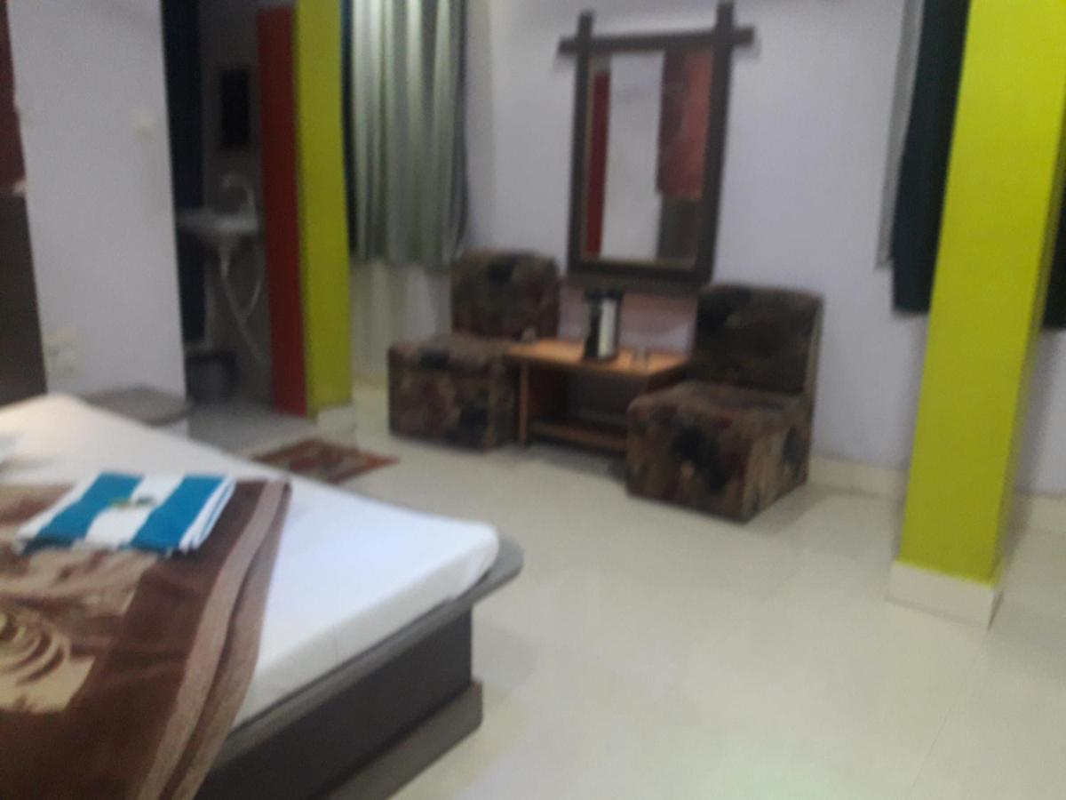 Hotel Rajvihar Pachmarhī Εξωτερικό φωτογραφία