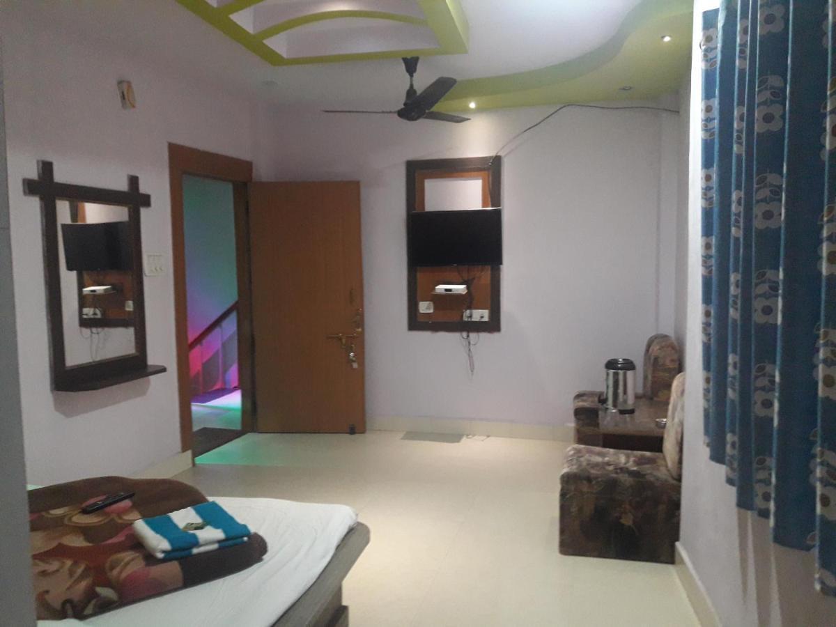 Hotel Rajvihar Pachmarhī Εξωτερικό φωτογραφία