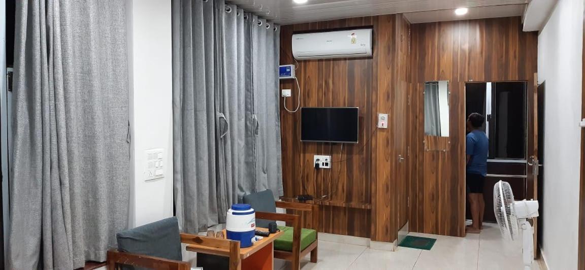 Hotel Rajvihar Pachmarhī Εξωτερικό φωτογραφία
