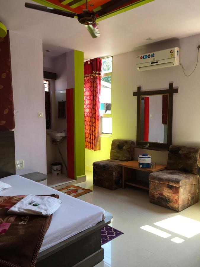 Hotel Rajvihar Pachmarhī Εξωτερικό φωτογραφία