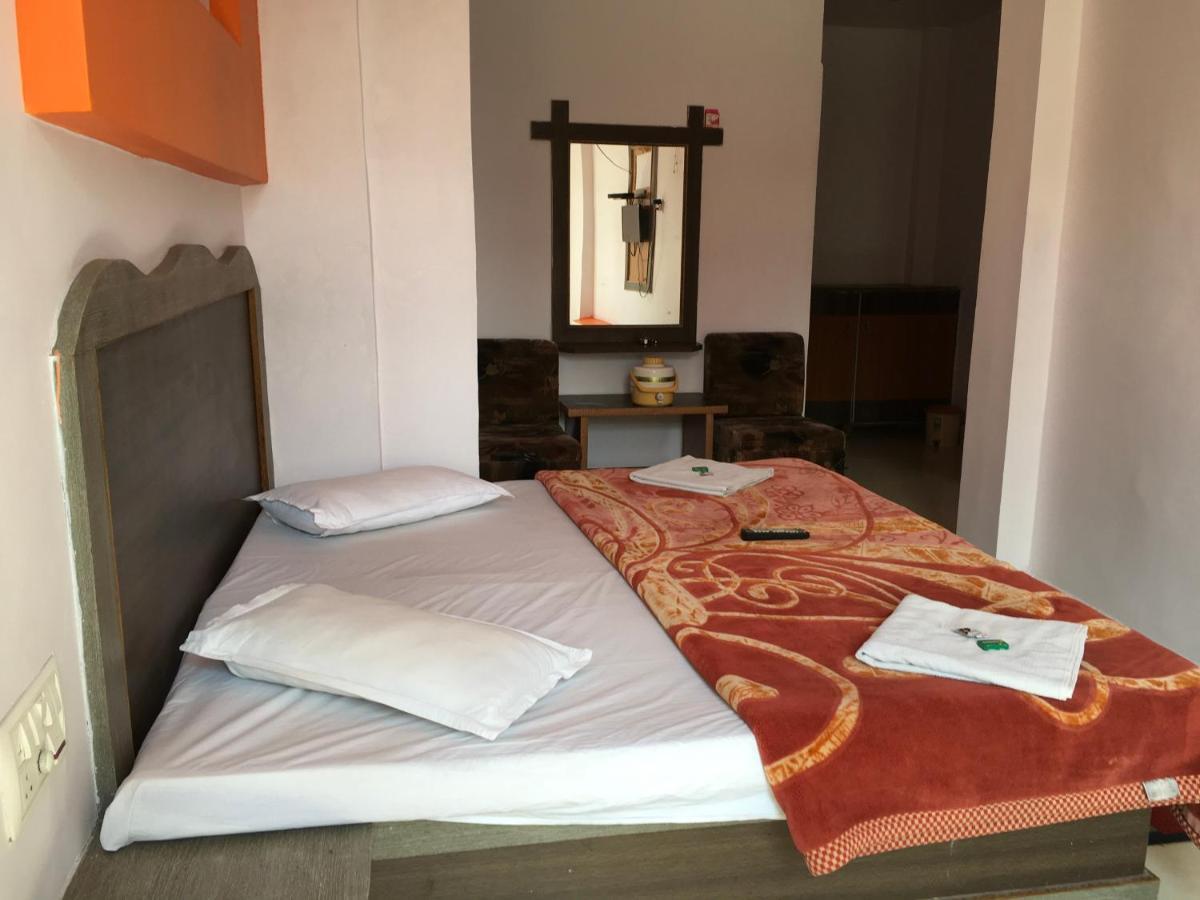 Hotel Rajvihar Pachmarhī Εξωτερικό φωτογραφία