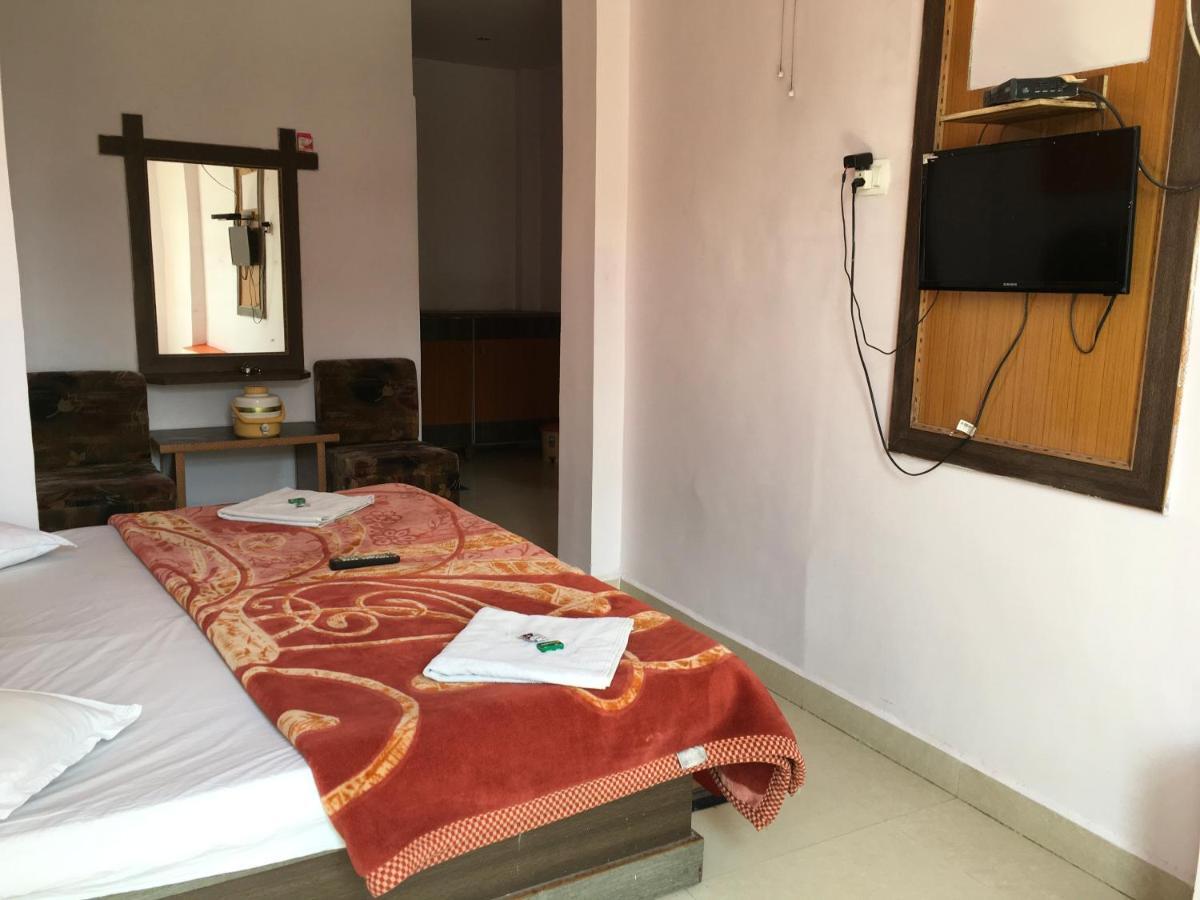 Hotel Rajvihar Pachmarhī Εξωτερικό φωτογραφία